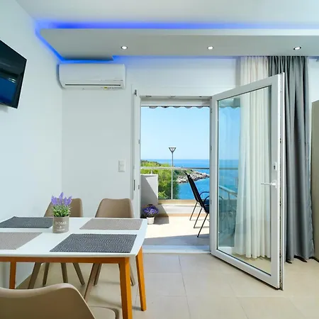 Tarsa's House By The Sea דירה