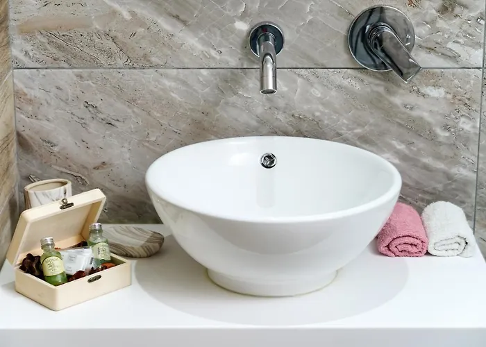 Tarsa's House By The Sea *