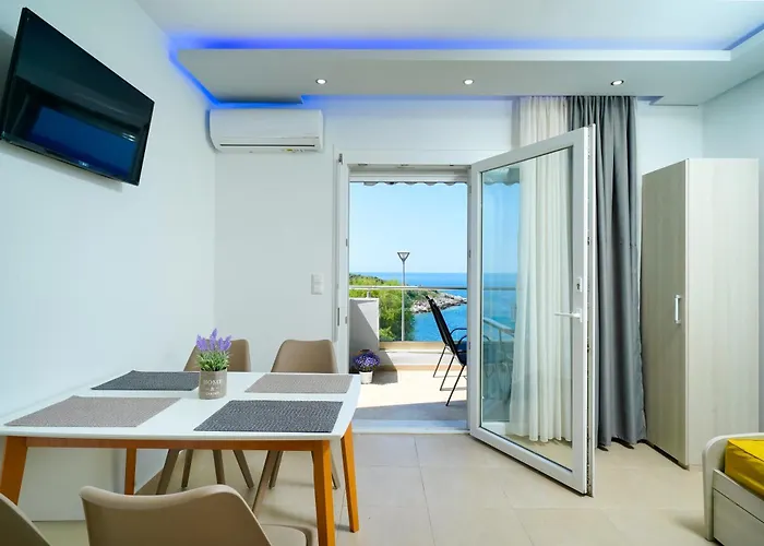 Tarsa's House By The Sea Apartmán