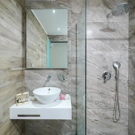 Tarsa's House By The Sea Apartment